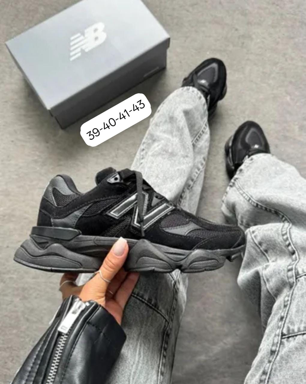 725 - Preto