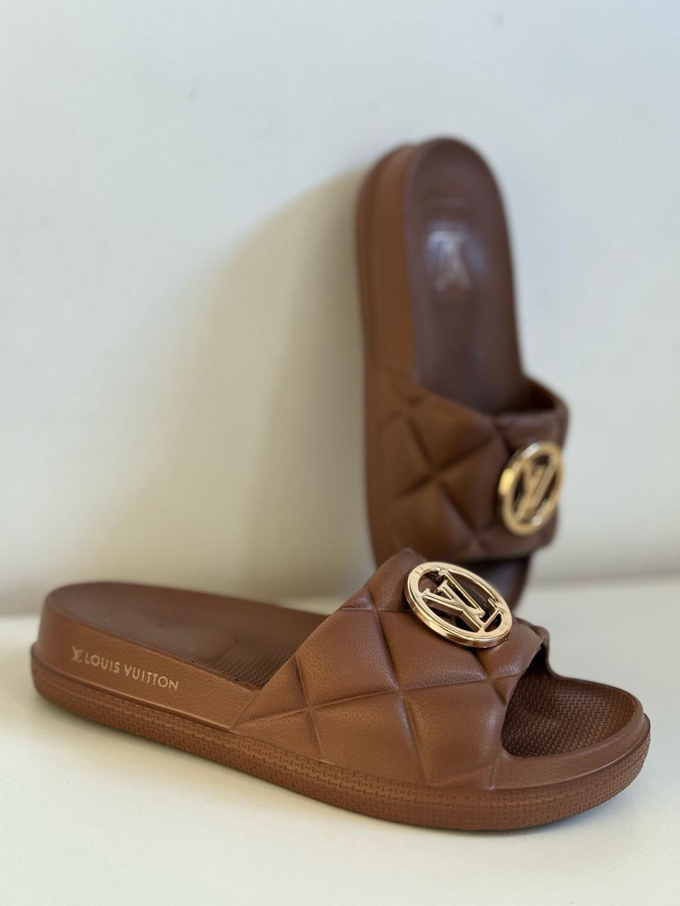 Chinelo - Marrom